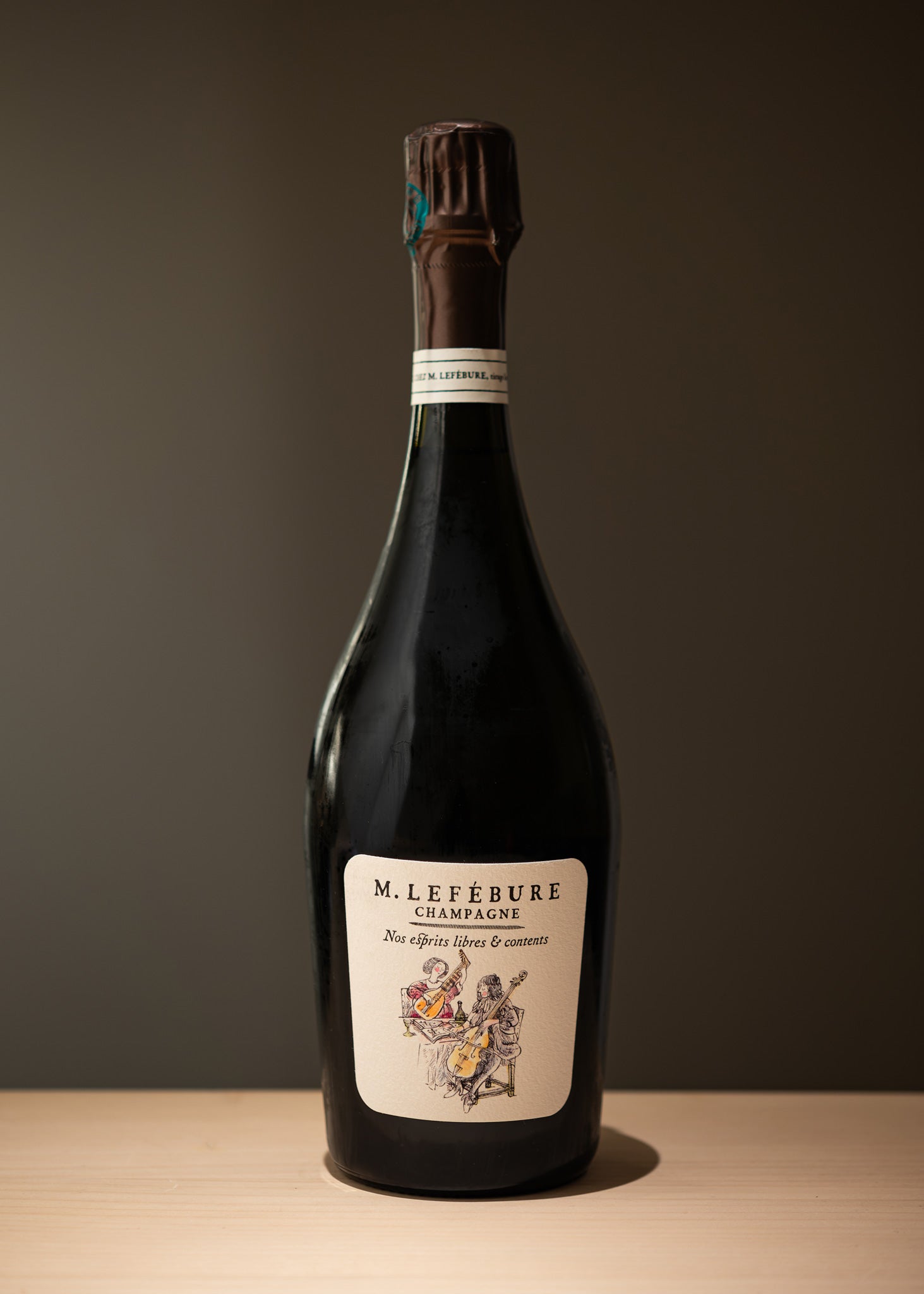 メゾン・ルフェビュール　ノス・エスプリ・リーブル・エ・コンタン