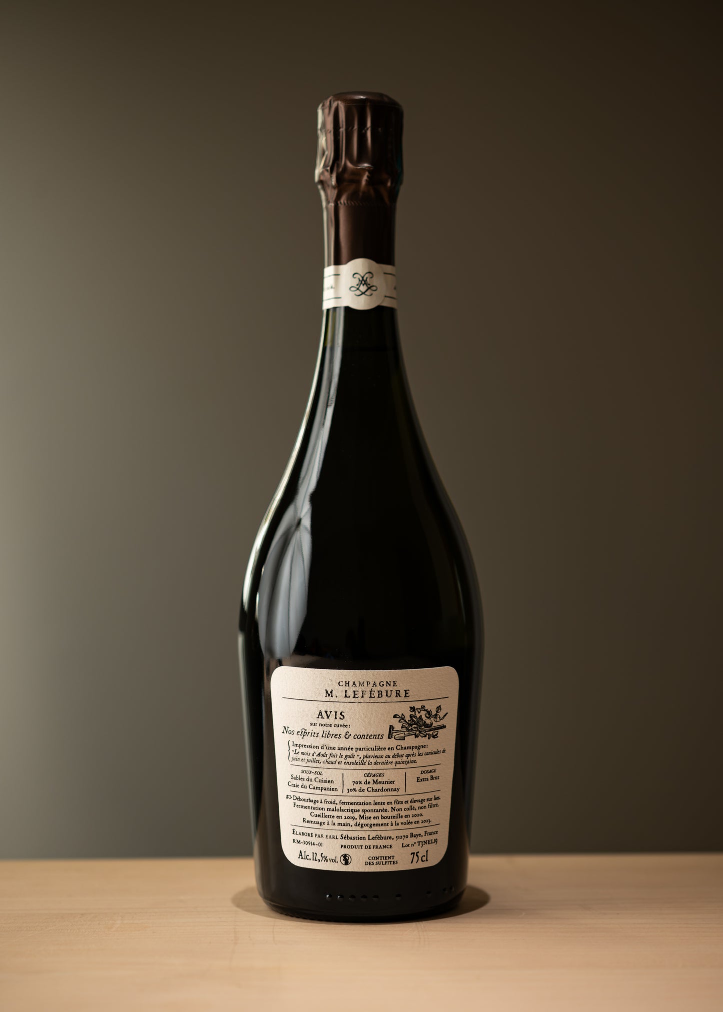 メゾン・ルフェビュール　ノス・エスプリ・リーブル・エ・コンタン　Maison Lefébure　Nos Esprits Libre et Contents V21